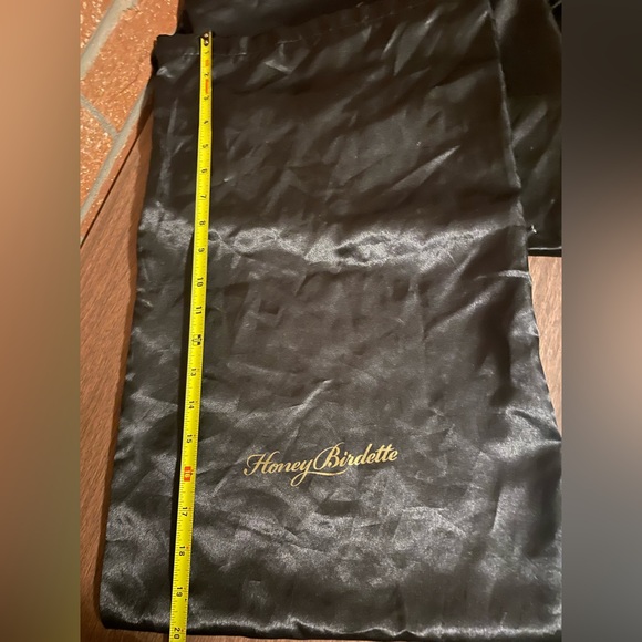 HONEY BIRDETTE Drawstring Dust Bags Sleeper Bags
**** Gold Edition **** - Picture 5 of 7